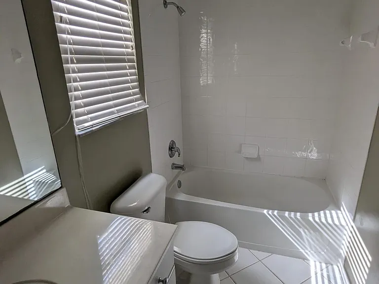 9015 Alexandra Cir — Photo 13