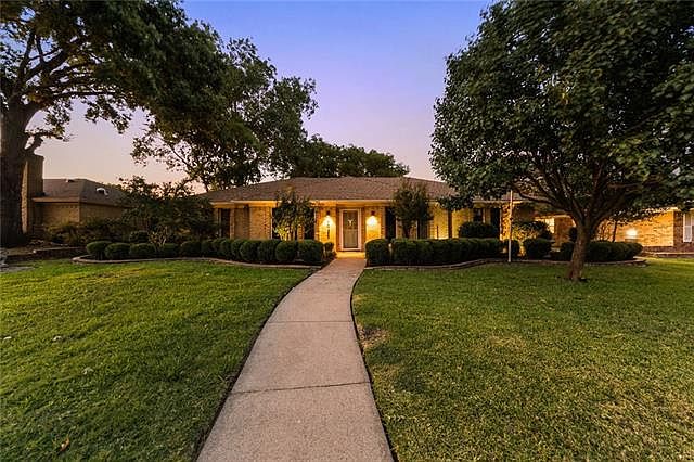 1st image of 2025 Westlake Dr