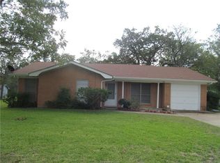 1903 Rockwood Dr, Bryan, TX 77807