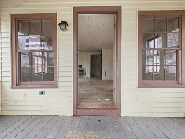 29 Thorwald Avenue, Hampton, NH 03842