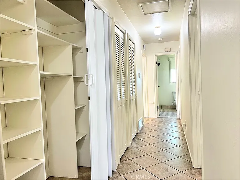 815 W Avenue H7 — Photo 20