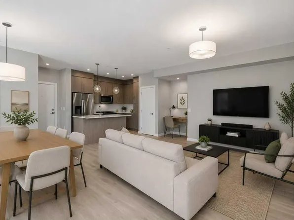 383 S Smith St NW #402, Calgary, AB T3B 6J9