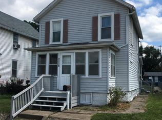 214 Clinton St, Muscatine, IA 52761