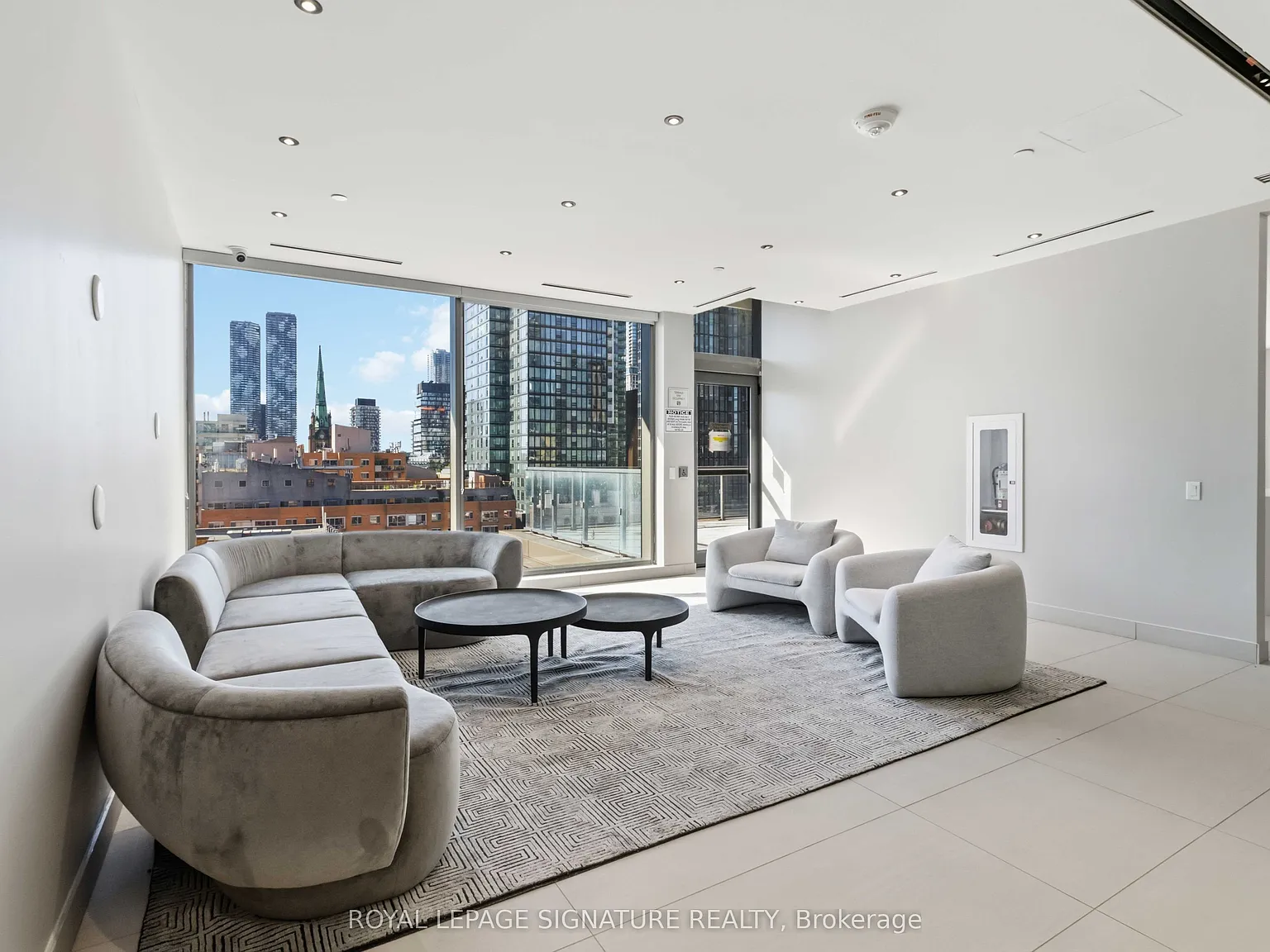 2 bed, $2,799 — Photo 4