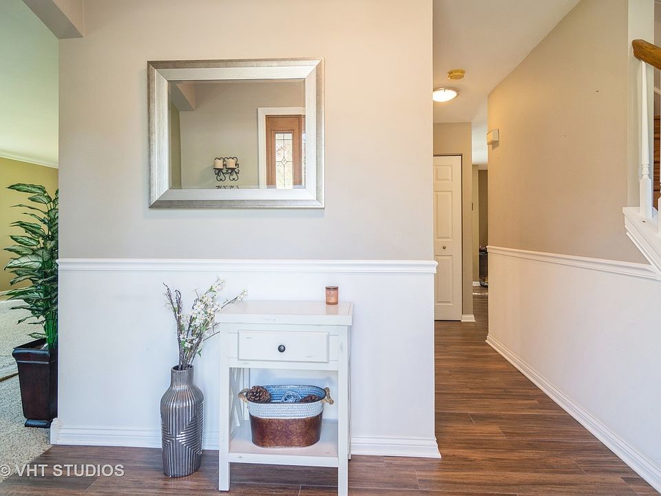 1101 Cimarron Dr, Cary, IL 60013 Zillow