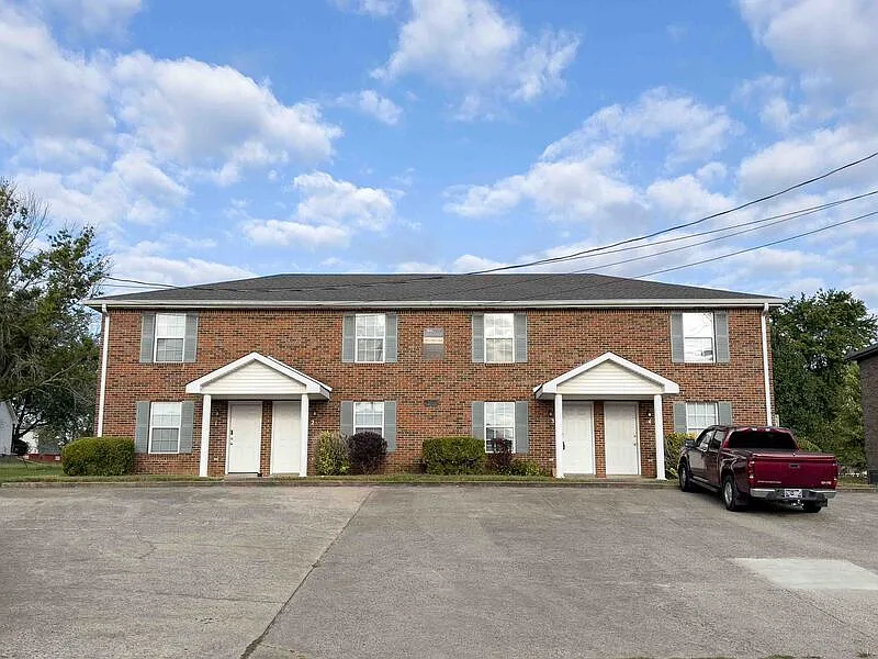 371-2 Peabody Dr