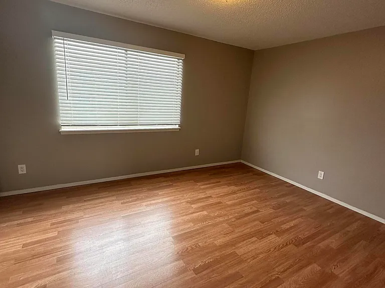 6925 Escondido Dr #A — Photo 29