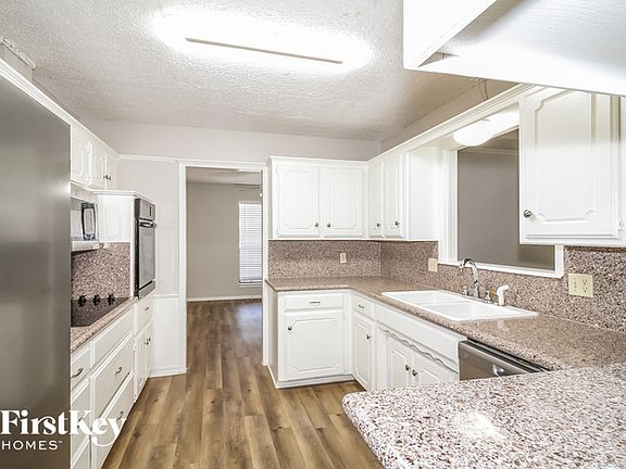5th image of 12506 S Villa Ave