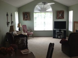 30 Stratford Grn #3, Canfield, OH 44406