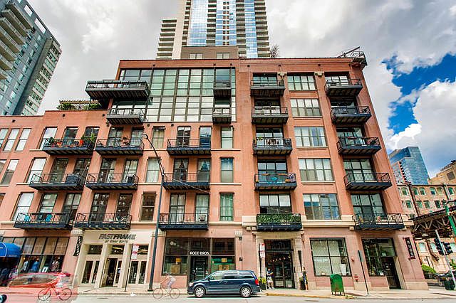 1st image of 300 W Grand Ave APT 207