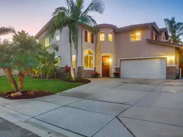 1049 Via Carina, Vista, CA 92081