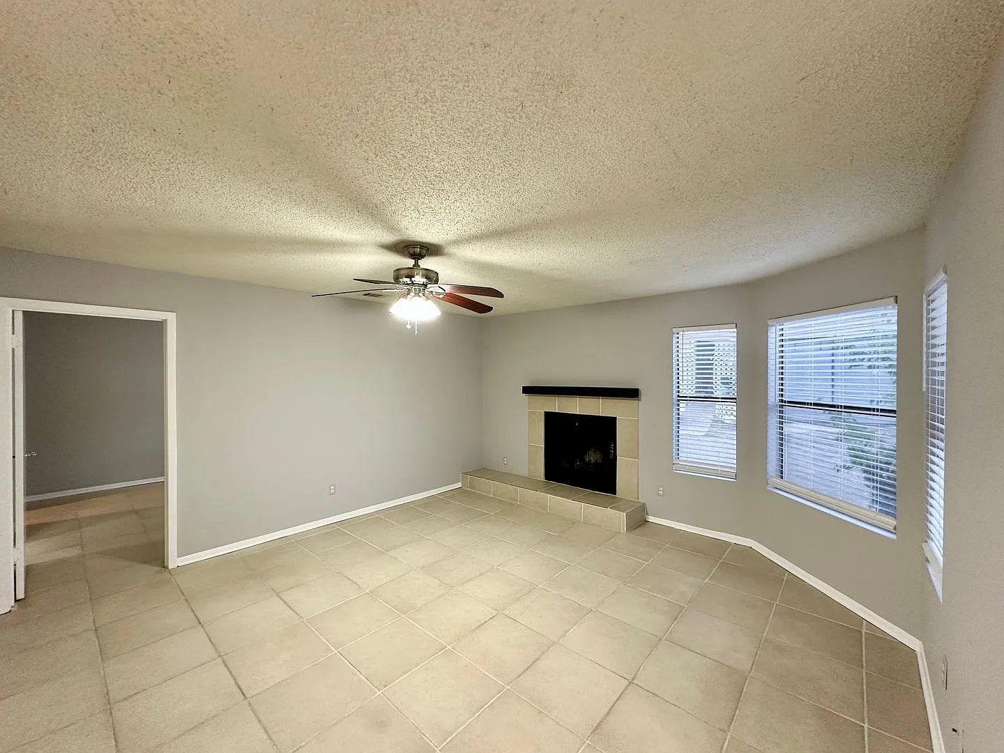 1/1 Apartment in North Austin — Photo 2