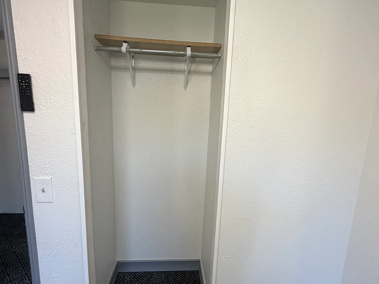 2 bed, $1,000 — Photo 3