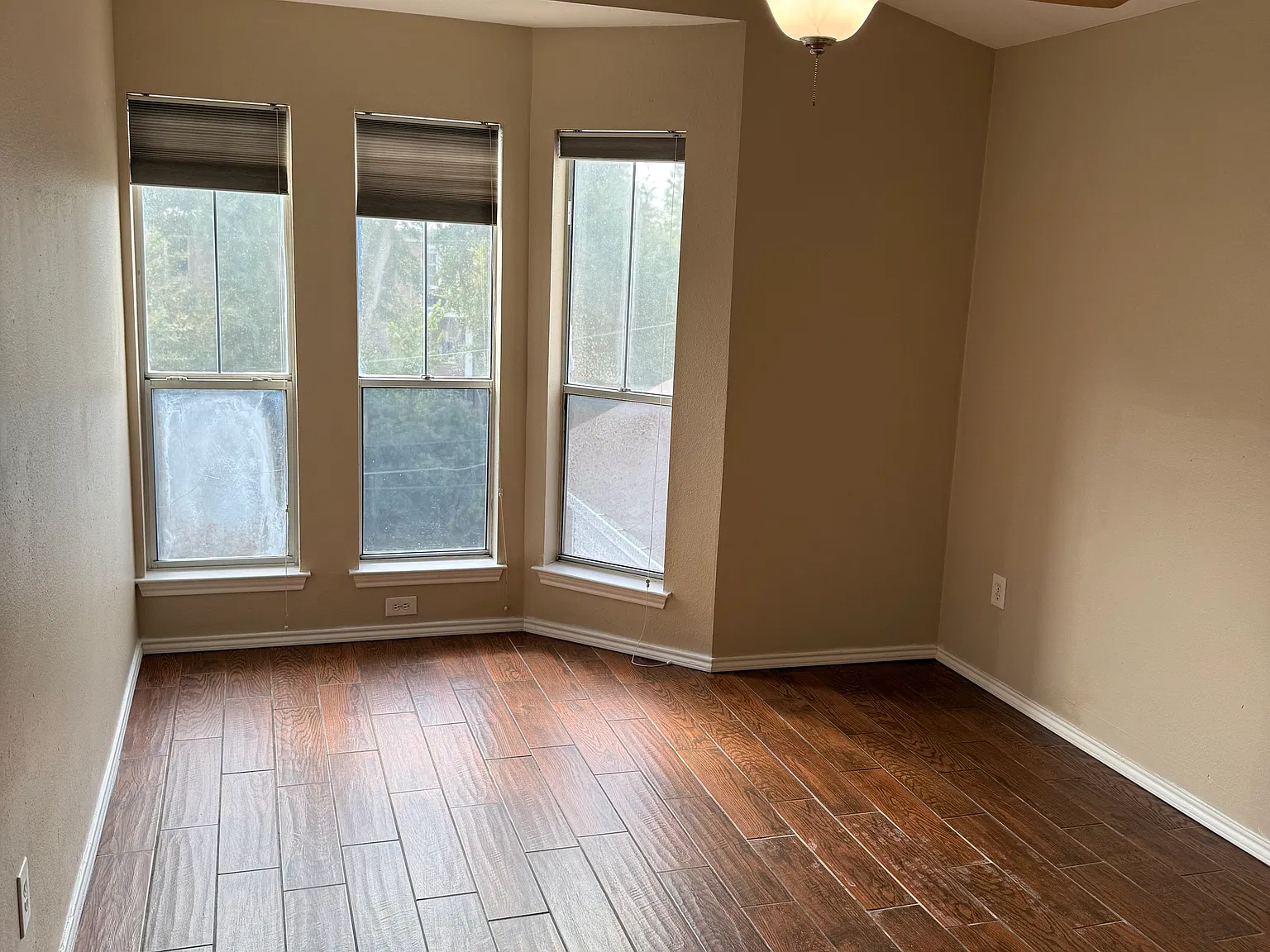 2 bed, 858 sqft, $1,750 — Photo 3