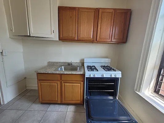 Rented by EXR | media 9