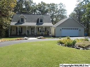 320 Mountain Heights Cir, Scottsboro, AL 35769