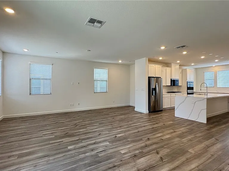 1429 Whistling Kite St — Photo 14