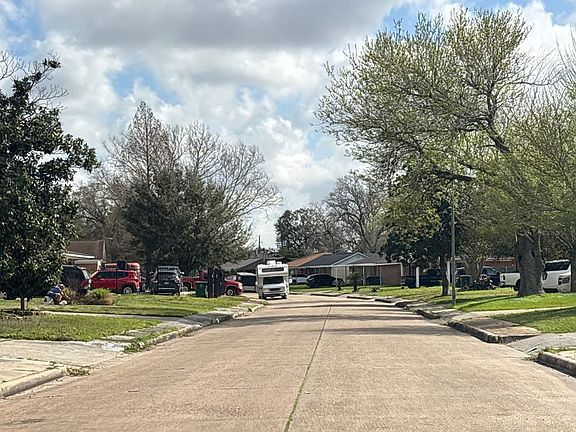 4th image of 6751 Richwood Rd