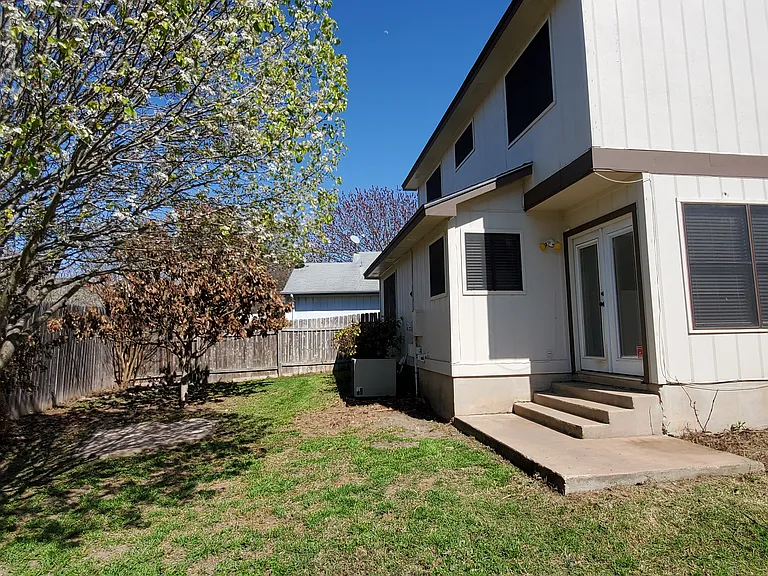 2310 Klattenhoff Dr — Photo 16