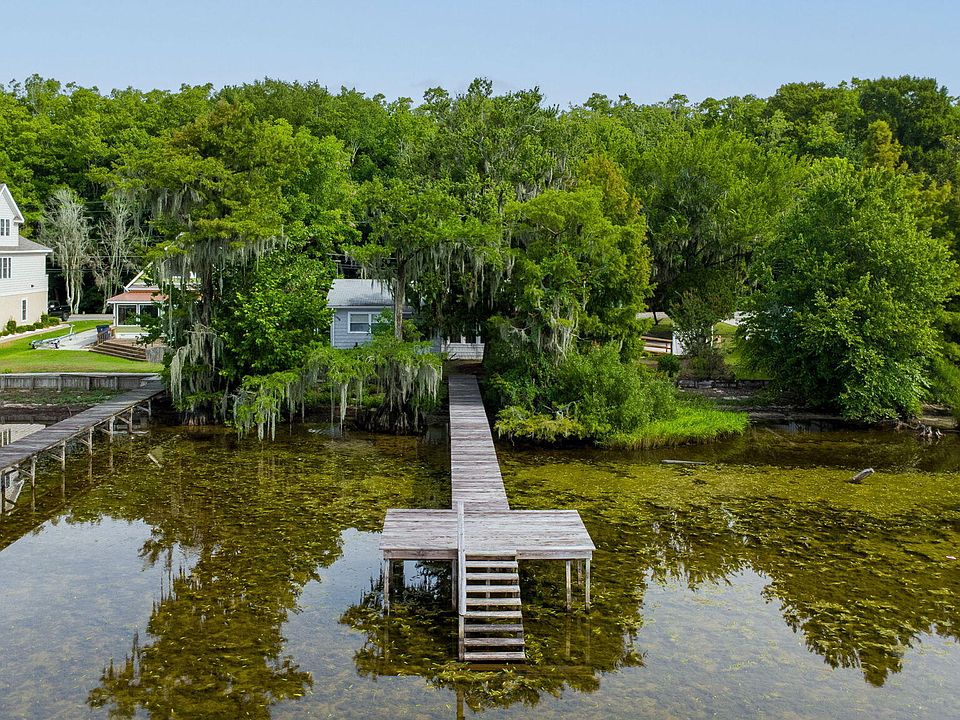 1st image of 704 Canal Cove Road