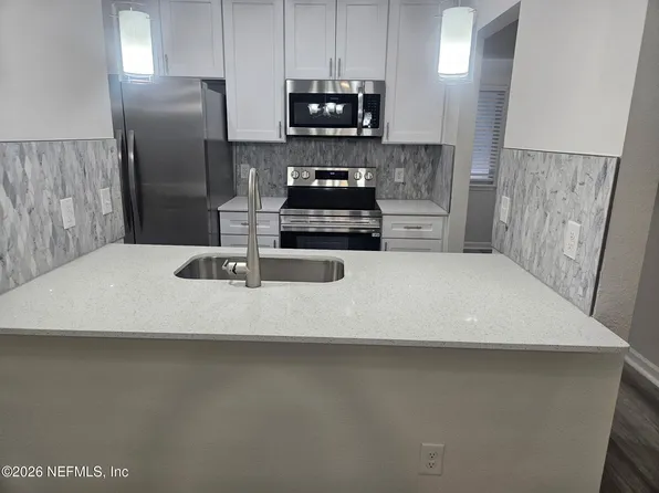 3270 RICKY Drive #202, Jacksonville, FL 32223