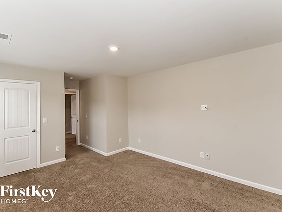 4th image of 3006 Chris Cir