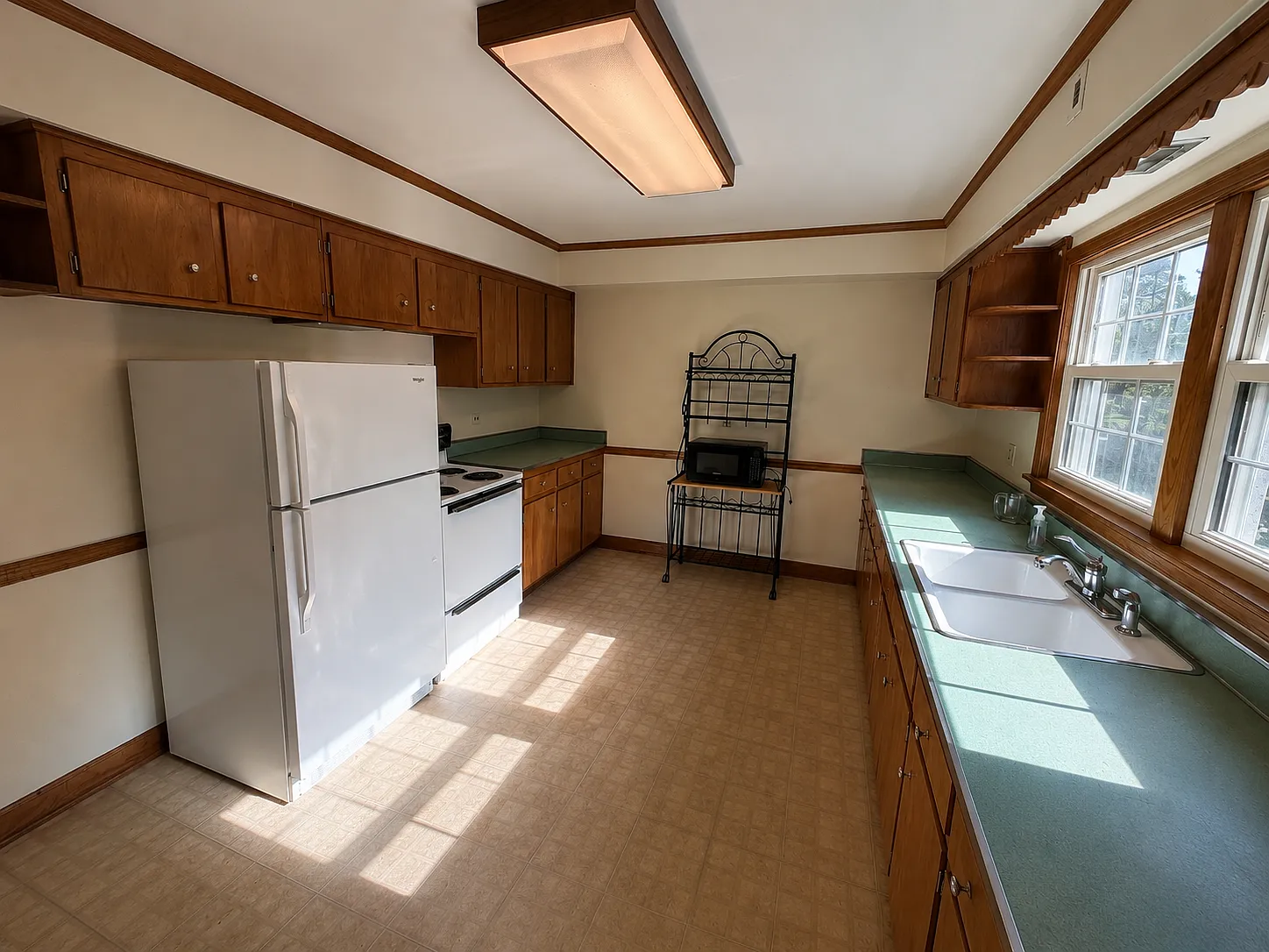 1 bed, 725 sqft, $1,600 — Photo 4