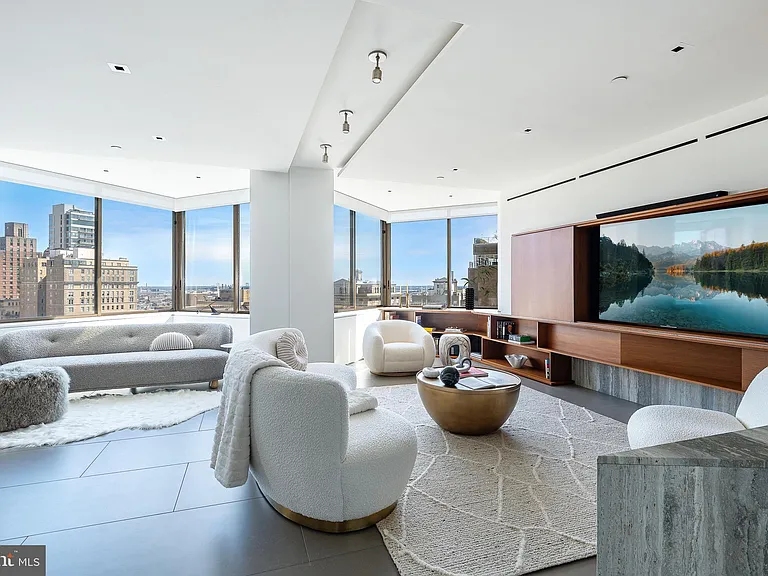 210 W Rittenhouse Sq #2106-2107 — Photo 8