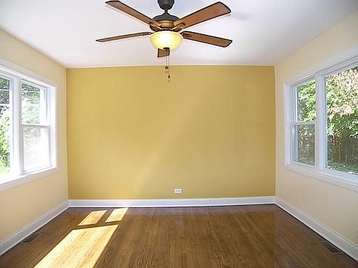 4th image of 8042 S Essex Ave