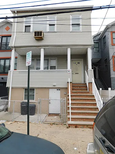 65 W 19th St #1 Photo 1
