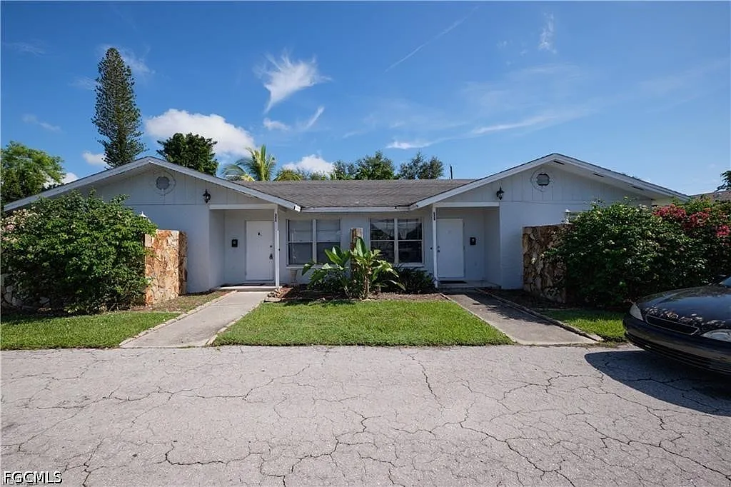2 bed, 2.0 bath, 1075 sqft, $1,299 — Photo 1