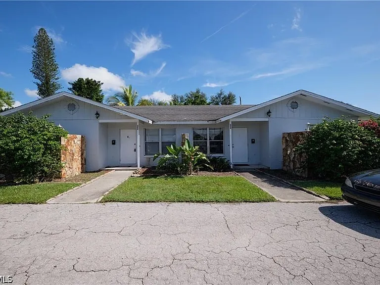 257 Cape Coral Pkwy E #B — Photo 1