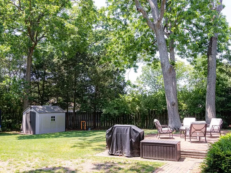 687 Northstream Dr — Photo 25