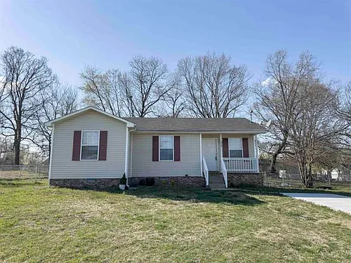 1028 Bush Ave Photo 1