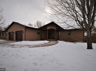 5906 Canary Rd NW, Royalton, MN 56373