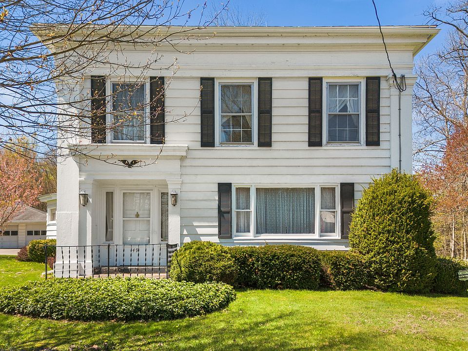 1st image of 49 Maple St