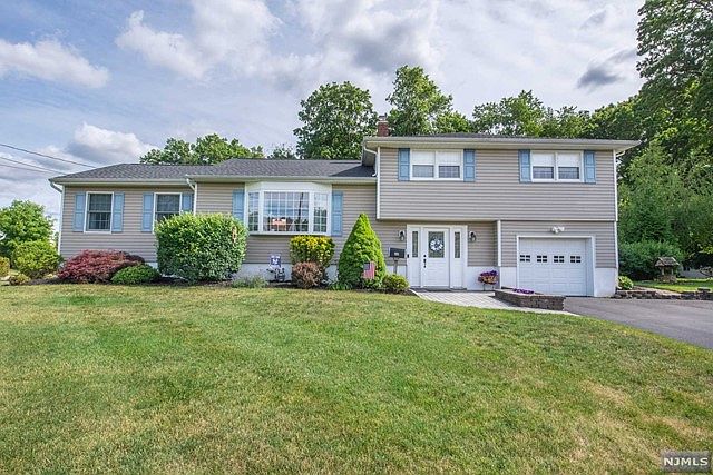 28 Piermont Ter, Wayne, NJ 07470 | Zillow