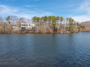 102 Ransom Rd, Falmouth, MA 02540