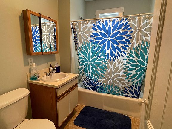 5th image of 15 Lovett St #4
