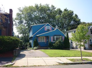 30 Crosstown Ave, West Roxbury, MA 02132