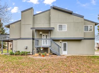 38 Fremont Dr S, Fargo, ND 58103