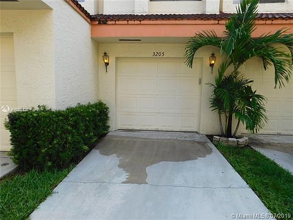 2nd image of 3205 Laurel Oaks Ln #306