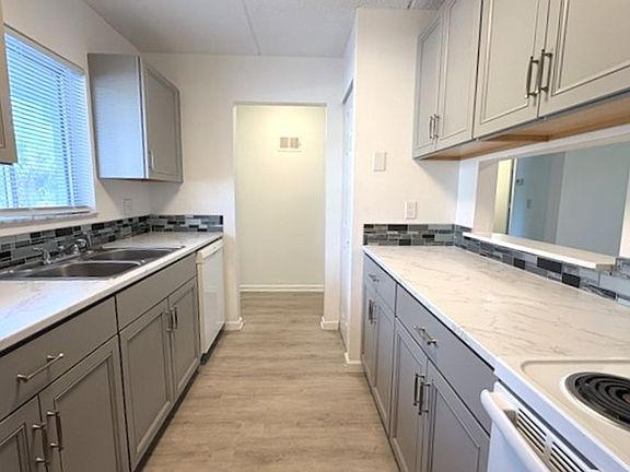 4th image of 55 Vining Ct APT 114