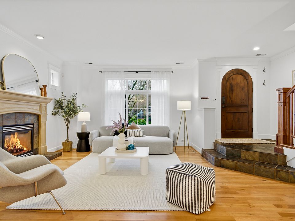 2557 NE Park Dr, Issaquah, WA 98029 | Zillow