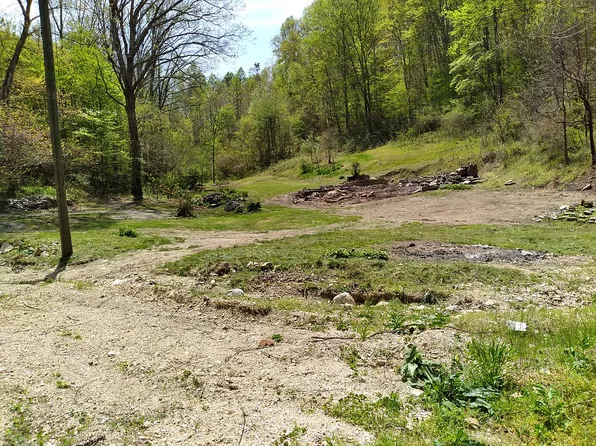 908 Bethlehem Rd, La Follette, TN 37766