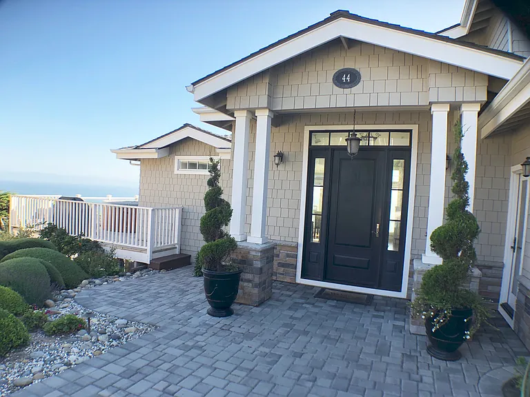 44 Sunset Dr — Photo 3