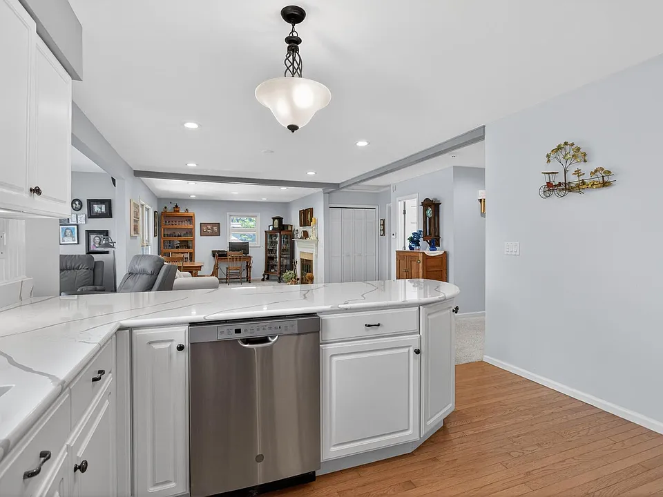 250 Steves Scenic Dr