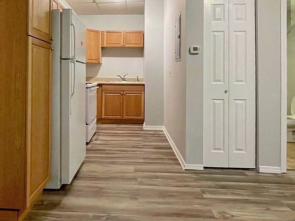2nd image of 282-286 Main St #2