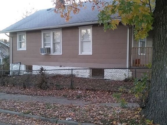 2nd image of 3621 E 34th St