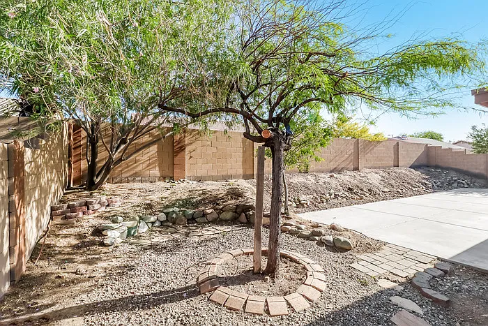 22996 W Papago St — Photo 16